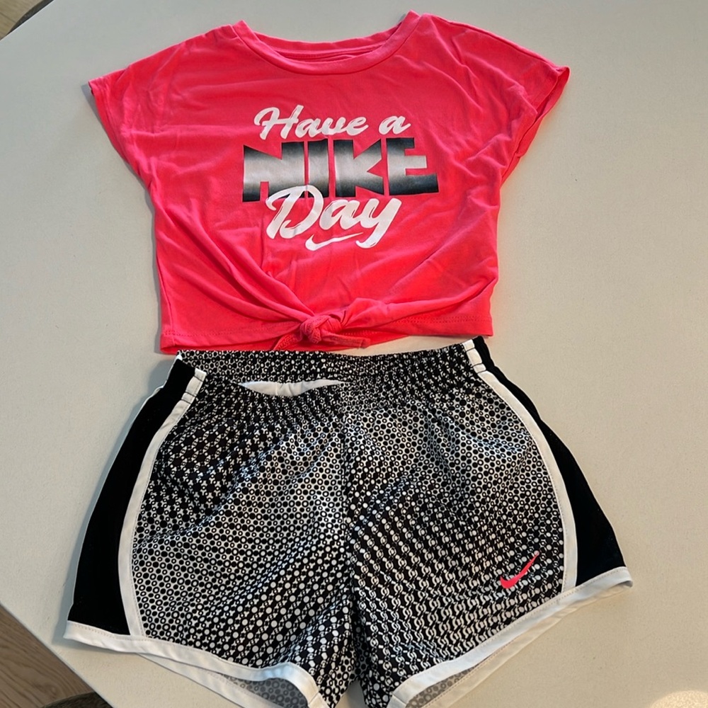 Nike set size 6